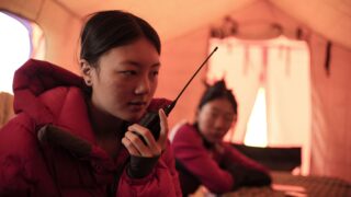 Lhaka Sherpa, Königin der Berggipfel Mountain Queen: The Summits of Lhakpa Sherpa Netflix Streamen online