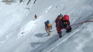 Lhaka Sherpa, Königin der Berggipfel Mountain Queen: The Summits of Lhakpa Sherpa Netflix Streamen online