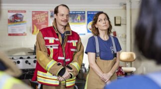 Feuerwehrfrauen - Heim gesucht TV Fernsehen Das Erste ARD Streamen online Mediathek Video on Demand DVD kaufen