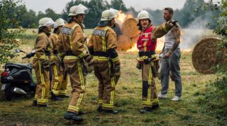 Feuerwehrfrauen - Heim gesucht TV Fernsehen Das Erste ARD Streamen online Mediathek Video on Demand DVD kaufen