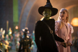 Cynthia Erivo als Elphaba und Ariana Grande als Glinda in WICKED